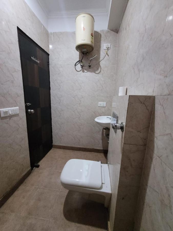 Bed & Breakfast Sky Residency New Delhi