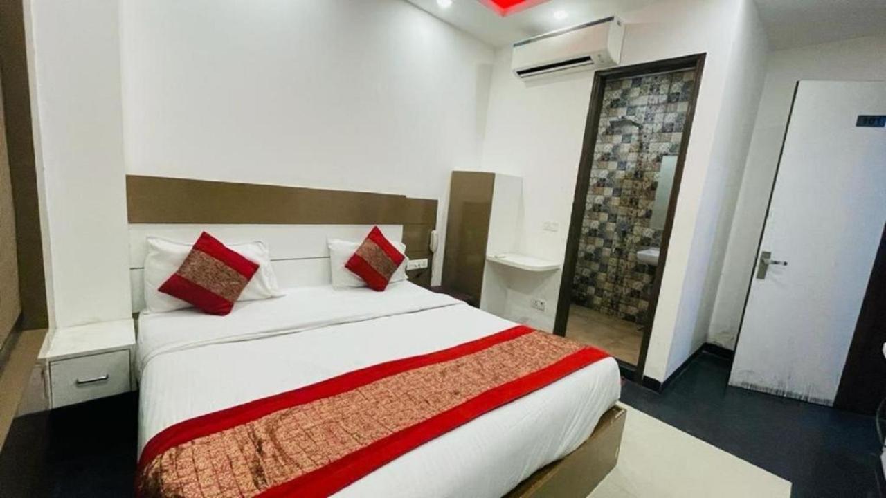Bed & Breakfast Sky Residency New Delhi